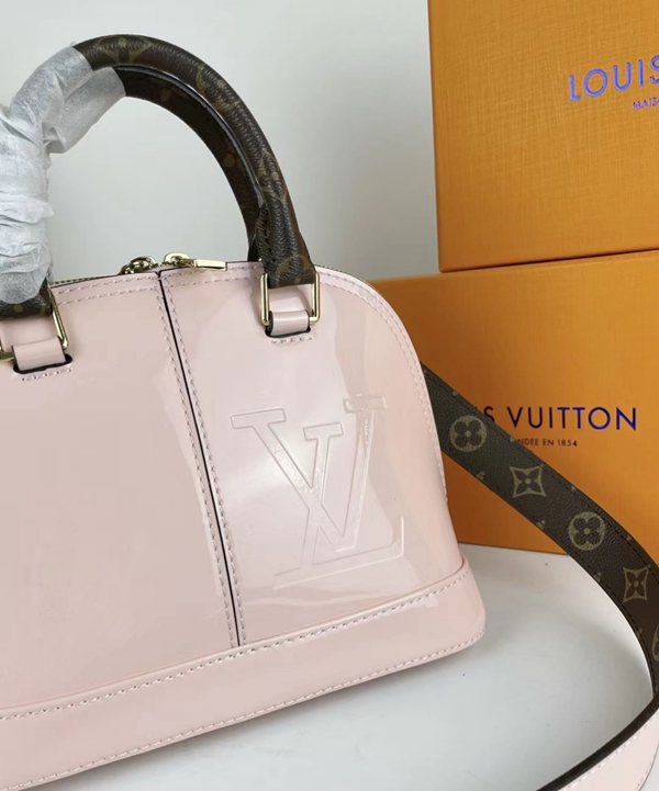 ルイヴィトンバッグ細部ディテール